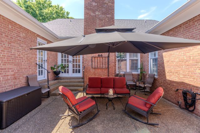 404 Chesterfield Pl, Franklin, TN 37064