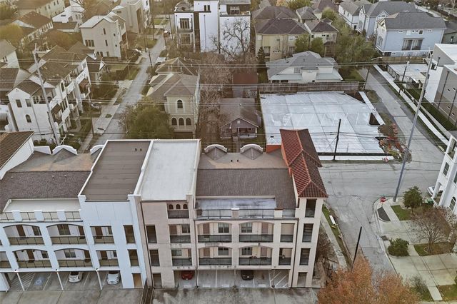 806 Jackson Hill Street 201, Houston, TX 77007