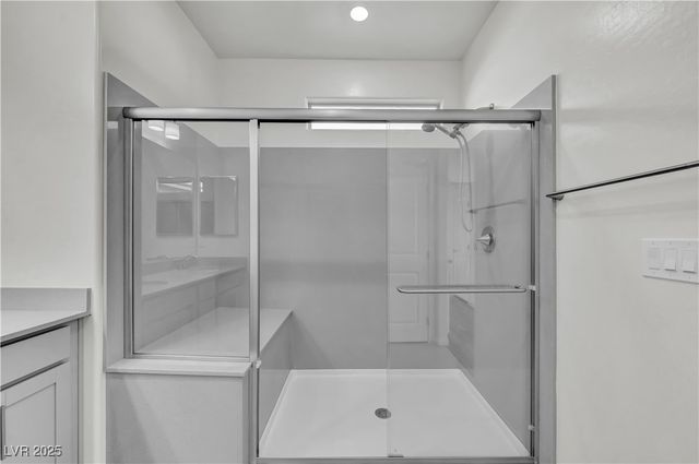 11828 Black Canary Avenue, Las Vegas, NV 89138