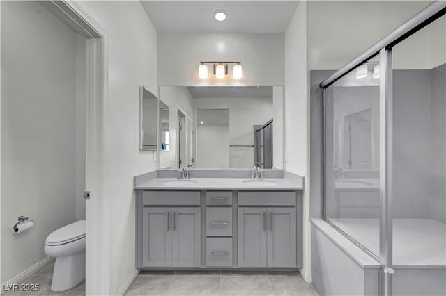 11828 Black Canary Avenue, Las Vegas, NV 89138