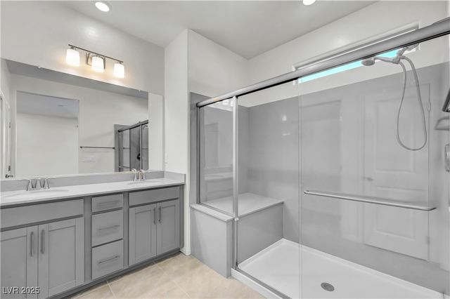 11828 Black Canary Avenue, Las Vegas, NV 89138