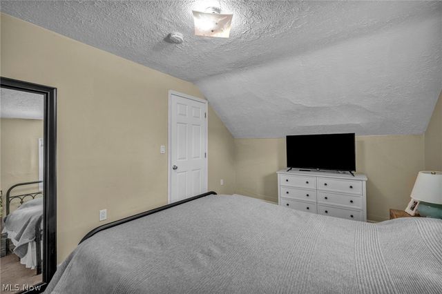 1007 Lake Avenue, Elyria, OH 44035