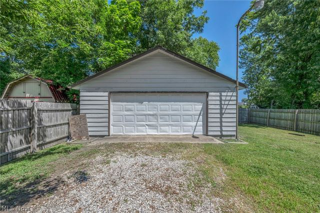 1007 Lake Avenue, Elyria, OH 44035