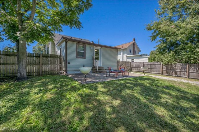 1007 Lake Avenue, Elyria, OH 44035