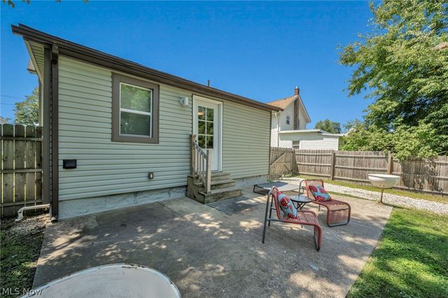 1007 Lake Avenue, Elyria, OH 44035