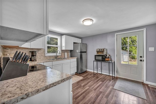 1007 Lake Avenue, Elyria, OH 44035