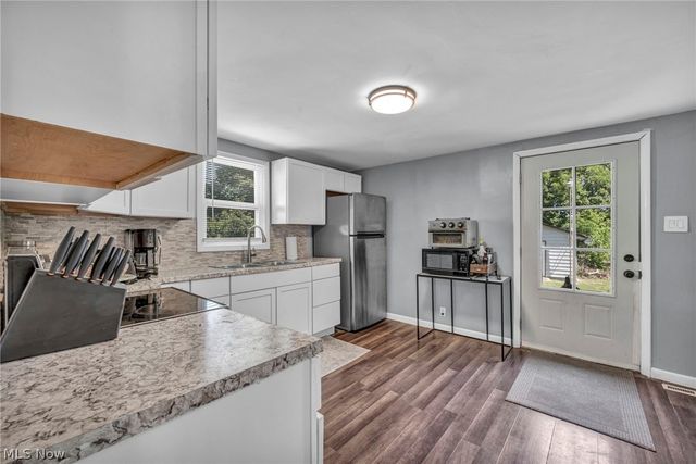 1007 Lake Avenue, Elyria, OH 44035