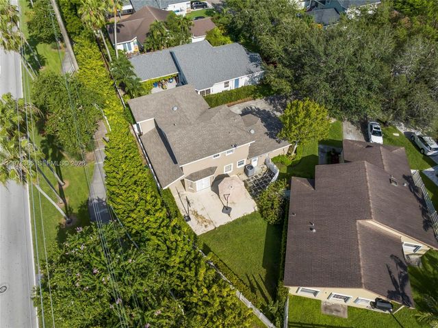 13870 SW 151st Ln, Miami, FL 33186