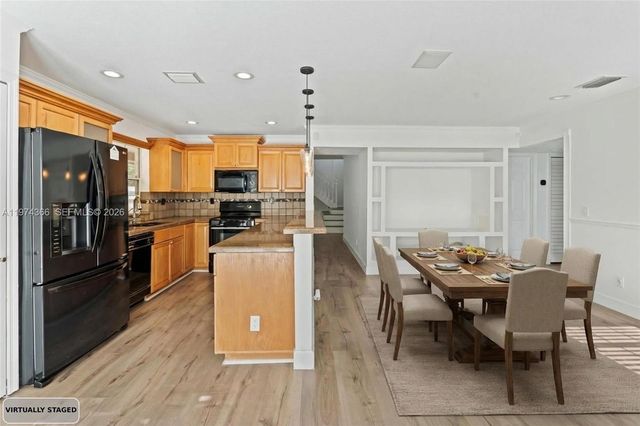 13870 SW 151st Ln, Miami, FL 33186