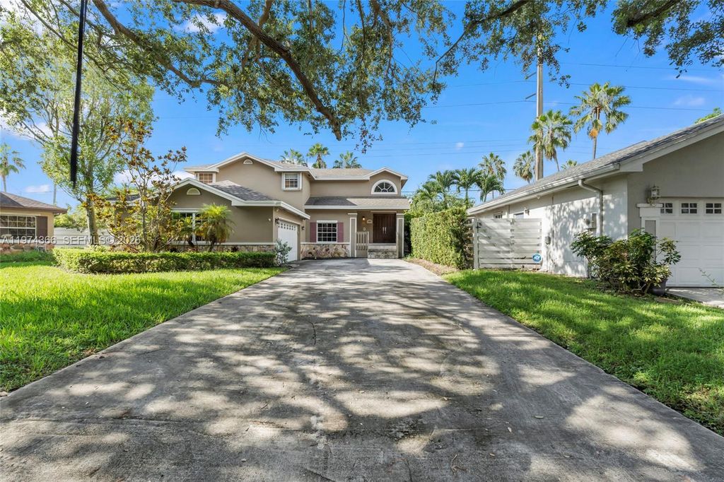 13870 SW 151st Ln, Miami, FL 33186