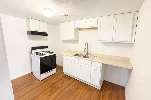 5717 Eunice Street, Texas City, TX 77591