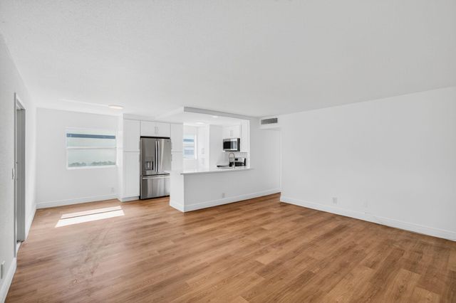 117 Brittany C, Delray Beach, FL 33446