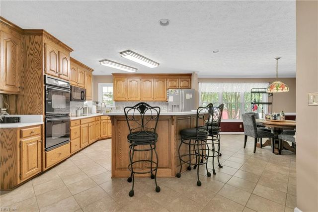 23080 Quail Covey CT, Carrollton, VA 23314