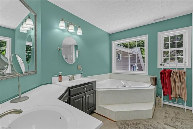 23080 Quail Covey CT, Carrollton, VA 23314