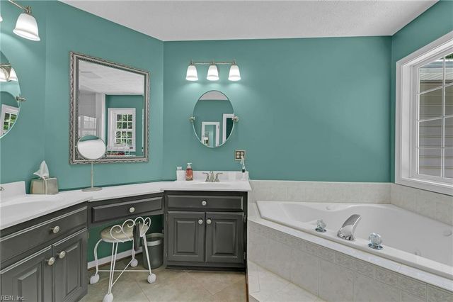 23080 Quail Covey CT, Carrollton, VA 23314