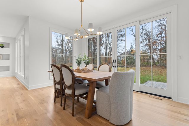 734 Shawnee Woods Road, Medina, MN 55340