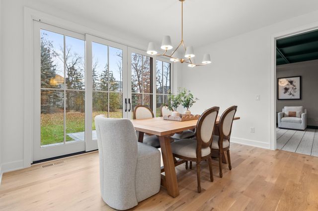 734 Shawnee Woods Road, Medina, MN 55340