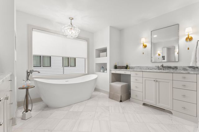 734 Shawnee Woods Road, Medina, MN 55340