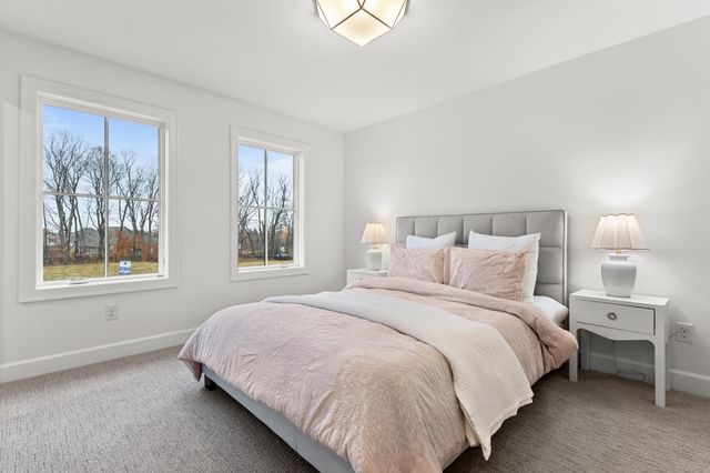 734 Shawnee Woods Road, Medina, MN 55340