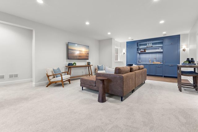 734 Shawnee Woods Road, Medina, MN 55340