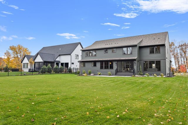 734 Shawnee Woods Road, Medina, MN 55340