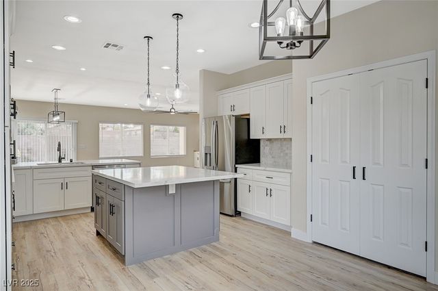 2603 Savannah Springs Avenue, Henderson, NV 89052