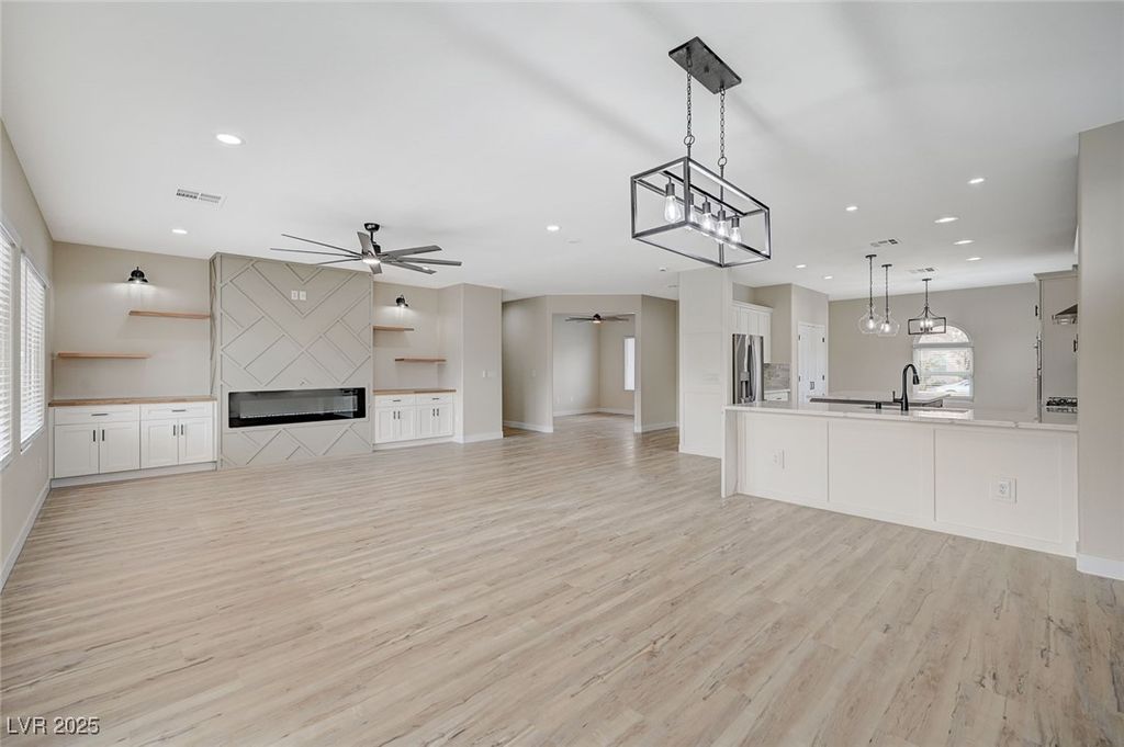 2603 Savannah Springs Avenue, Henderson, NV 89052