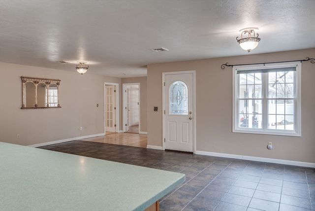 111 Bickford Hill Road, Gardner, MA 01440