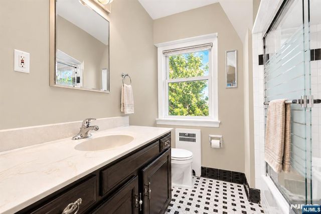 185 E Palisade Avenue D11B, Englewood, NJ 07631