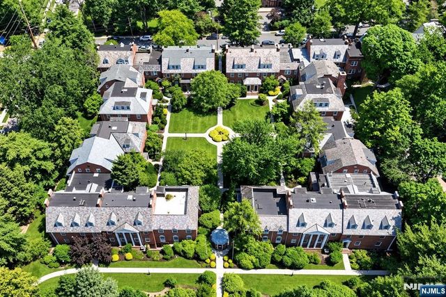 185 E Palisade Avenue D11B, Englewood, NJ 07631