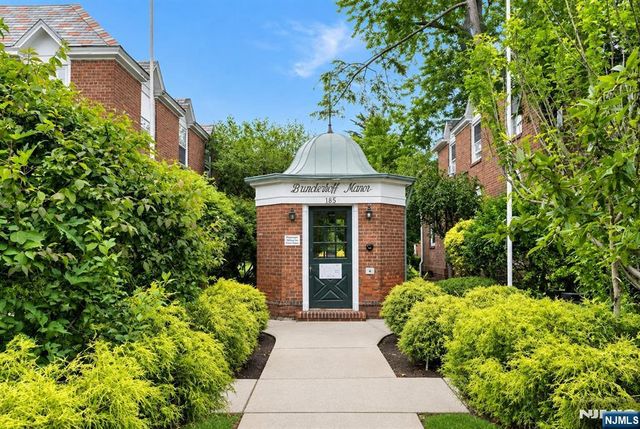 185 E Palisade Avenue D11B, Englewood, NJ 07631