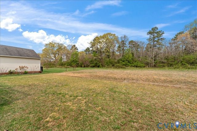 1408 Village Field Dr, Henrico, VA 23231