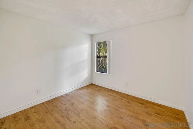 9489 Fairgrove Ln 103, San Diego, CA 92129