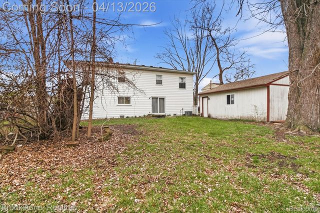 32260 Oscoda Court, Westland, MI 48186