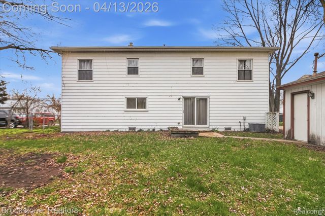 32260 Oscoda Court, Westland, MI 48186