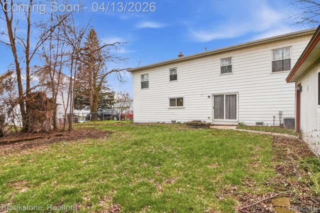 32260 Oscoda Court, Westland, MI 48186