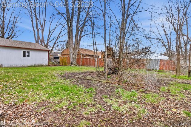 32260 Oscoda Court, Westland, MI 48186