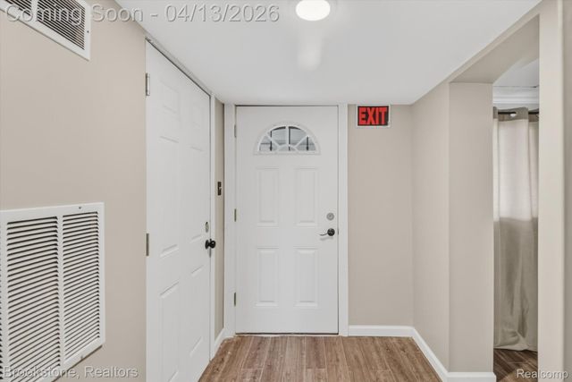32260 Oscoda Court, Westland, MI 48186