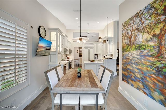 2540 Talon CT 504, Naples, FL 34105