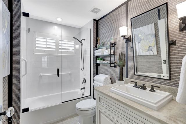 2540 Talon CT 504, Naples, FL 34105