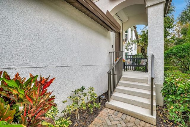 2540 Talon CT 504, Naples, FL 34105