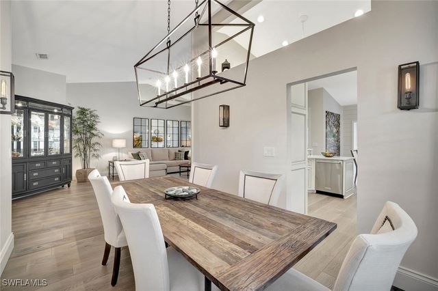 2540 Talon CT 504, Naples, FL 34105