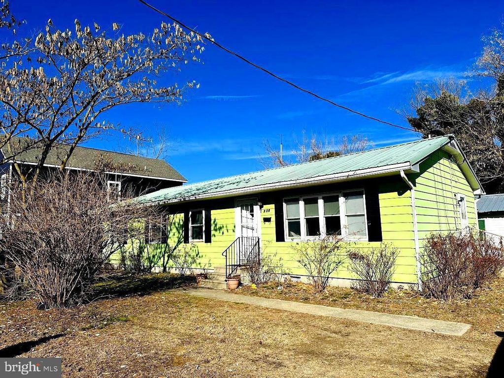 728 WOOLFORD ST, Seaford, DE 19973