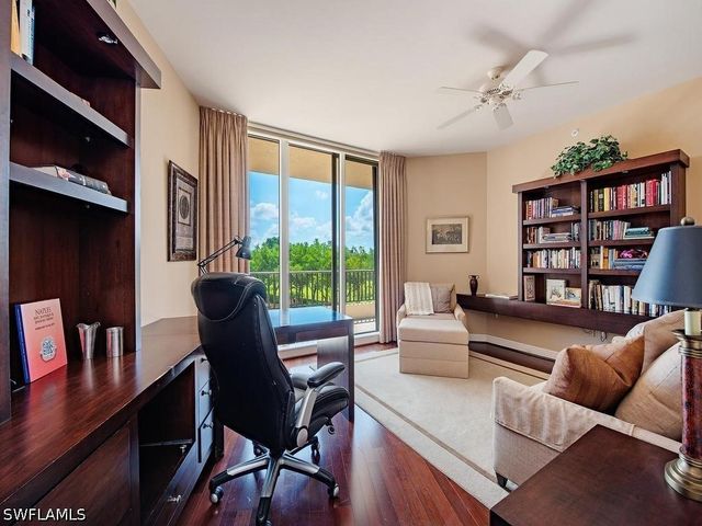 8787 Bay Colony DR 302, Naples, FL 34108