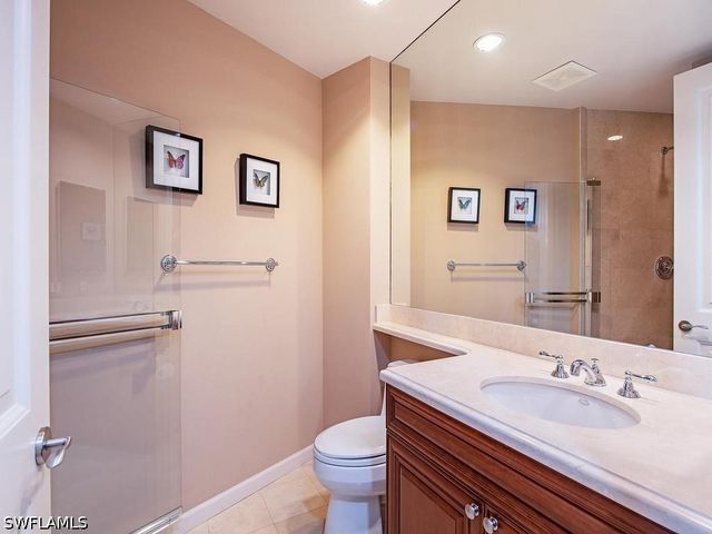 8787 Bay Colony DR 302, Naples, FL 34108