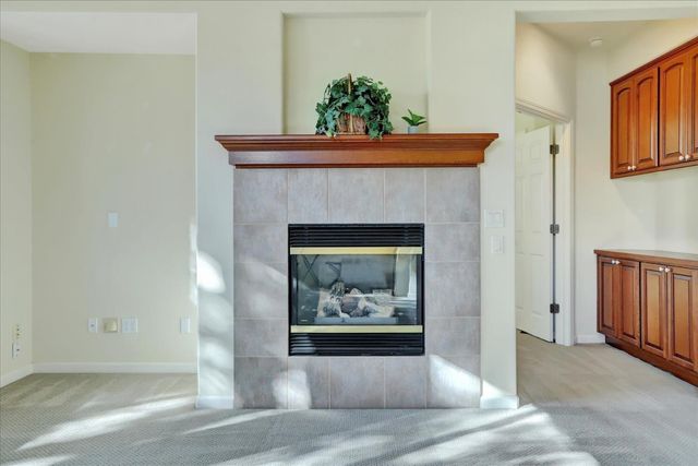 225 Mallard Dr, Grass Valley, CA 95945