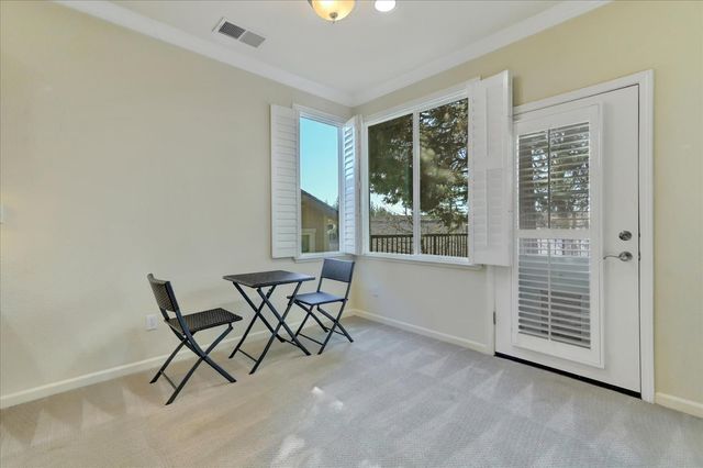 225 Mallard Dr, Grass Valley, CA 95945