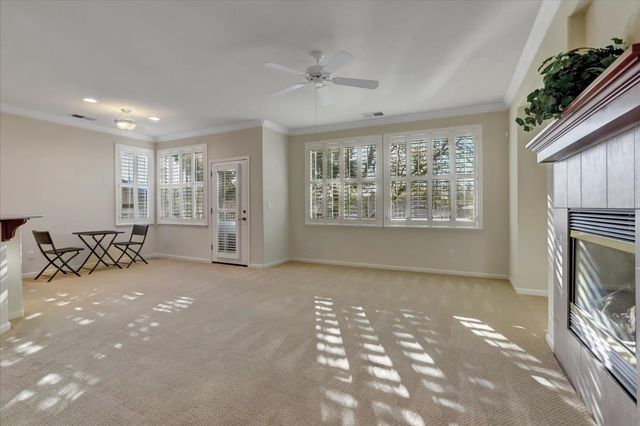 225 Mallard Dr, Grass Valley, CA 95945