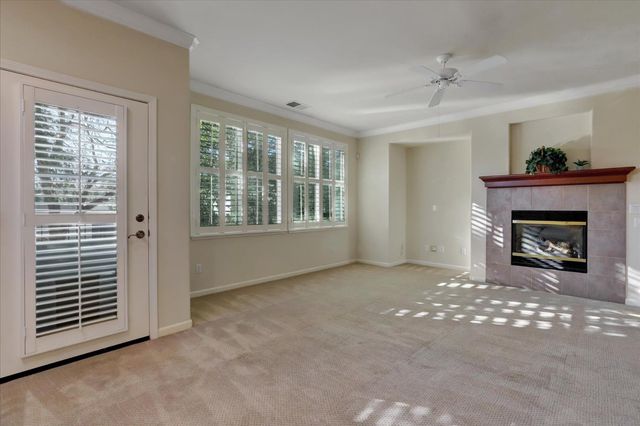 225 Mallard Dr, Grass Valley, CA 95945