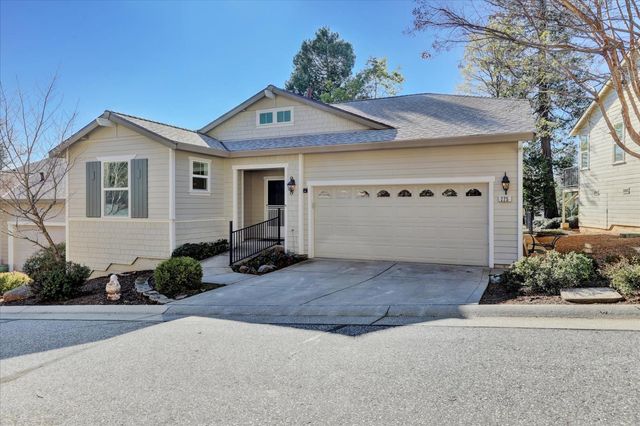 225 Mallard Dr, Grass Valley, CA 95945